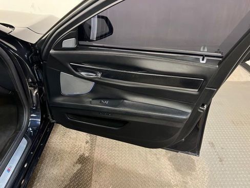 Used 2013 BMW 750Li image 8