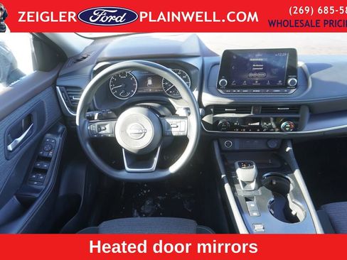 Used 2023 Nissan Rogue SV image 12