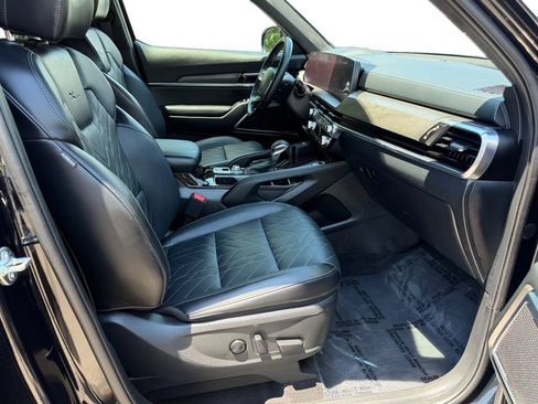 Certified 2025 Kia Telluride SX Prestige X-Line AWD/4WD image 9