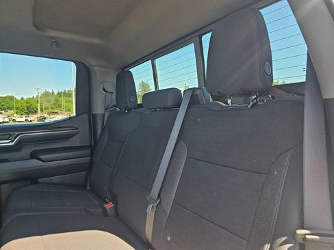 Used 2024 GMC Sierra 1500 SLE w/ Preferred Package AWD/4WD image 17