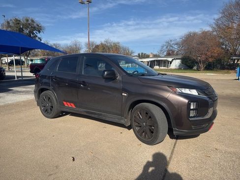 Used 2020 Mitsubishi Outlander Sport ES image 3