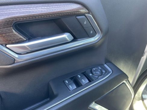 Used 2025 Chevrolet Silverado 1500 LT image 6