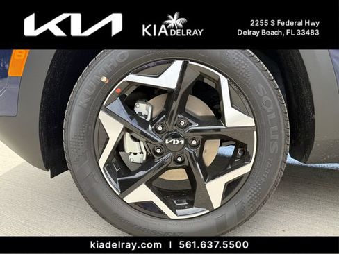 New 2026 Kia Seltos EX FWD image 30