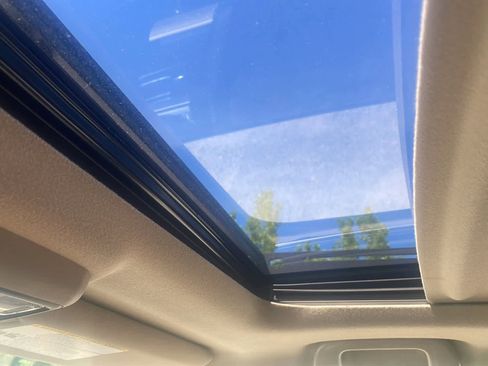 Used 2020 Toyota 4Runner SR5 Premium w/ Moonroof Package AWD/4WD image 20