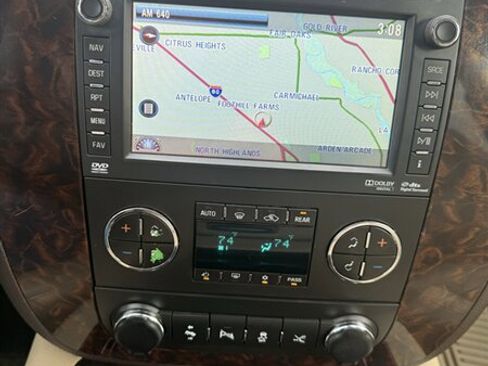 Used 2014 GMC Yukon XL Denali image 13