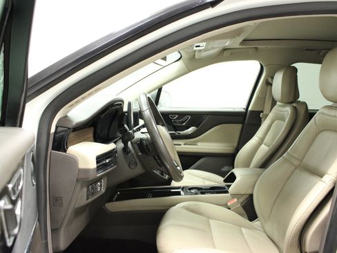 Used 2020 Lincoln Corsair Reserve image 14