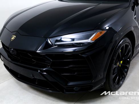 Used 2021 Lamborghini Urus image 38