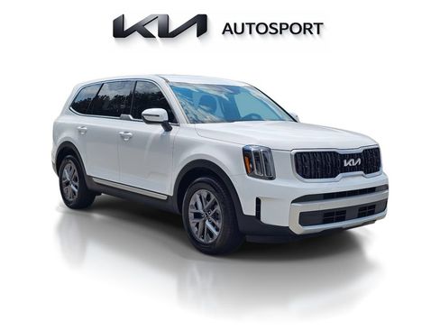 Certified 2025 Kia Telluride LX FWD image 3