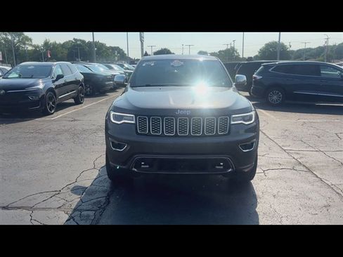 Used 2021 Jeep Grand Cherokee Overland AWD/4WD image 3