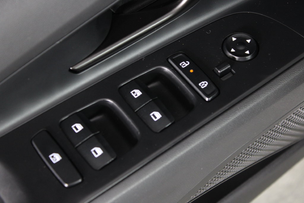 Certified 2026 Hyundai Elantra Sport FWD image 23