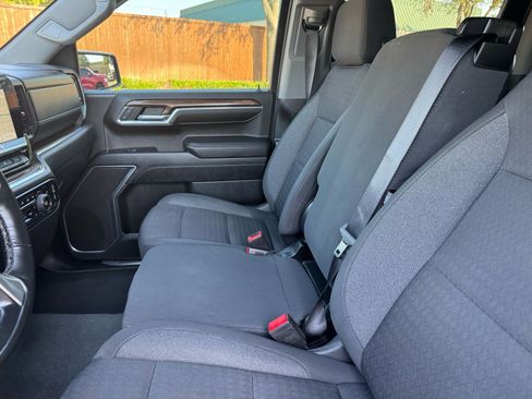 Used 2023 Chevrolet Silverado 1500 LT image 22