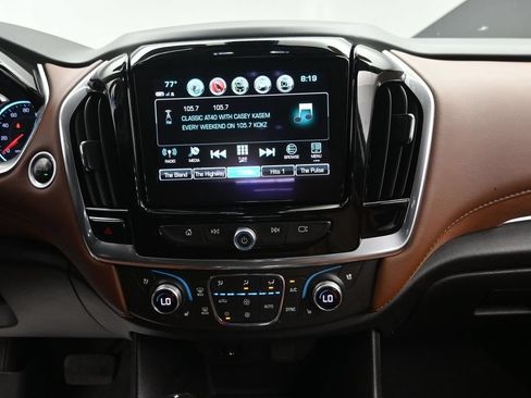 Used 2019 Chevrolet Traverse High Country AWD/4WD image 11