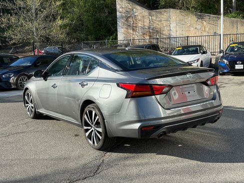 Used 2019 Nissan Altima 2.5 Platinum AWD/4WD image 4