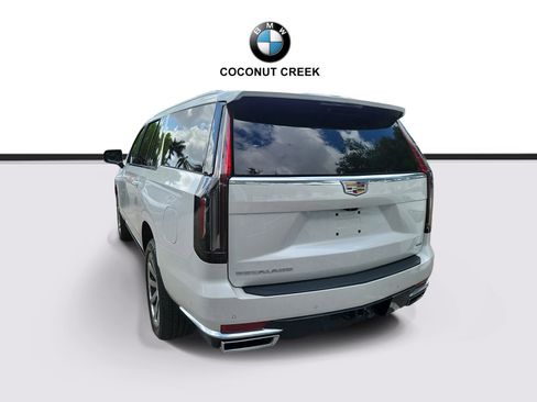 Used 2022 Cadillac Escalade ESV Premium Luxury Platinum w/ Heavy-Duty Trailer Package RWD image 3