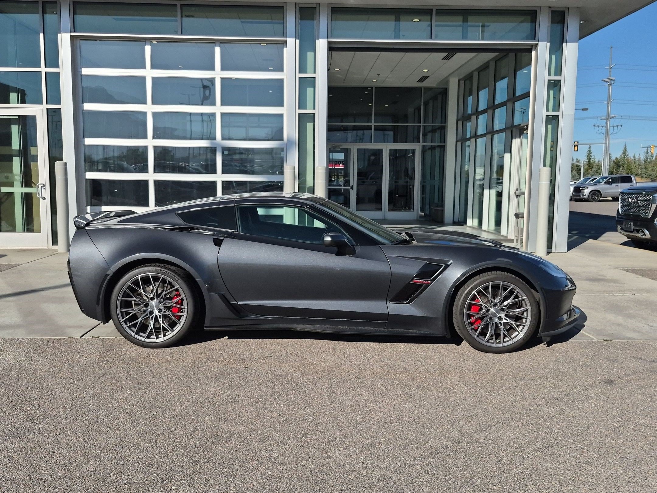 Used 2017 Chevrolet Corvette Grand Sport RWD image 2