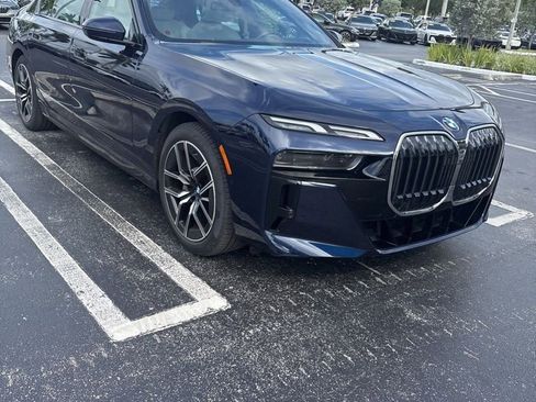 Used 2023 BMW 740i RWD image 8