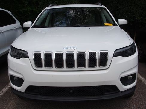 Used 2021 Jeep Cherokee Latitude Lux w/ Comfort/Convenience Group AWD/4WD image 3