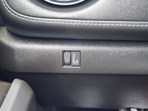 Used 2023 Chevrolet Colorado LT w/ LT Convenience Package II AWD/4WD image 25