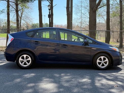 Used 2012 Toyota Prius Two image 4