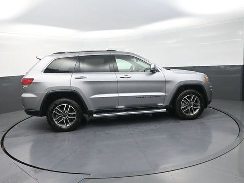 Used 2020 Jeep Grand Cherokee Limited w/ Luxury Group II AWD/4WD image 31