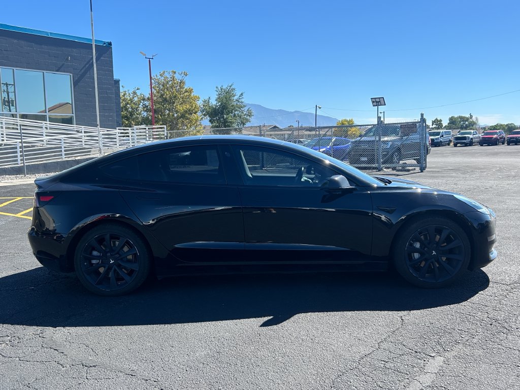 Used 2018 Tesla Model 3 AWD/4WD image 2