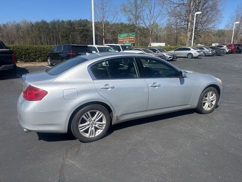 Used 2011 INFINITI G25 x w/ Moonroof Pkg image 7