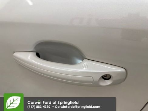 Used 2018 Lincoln MKC Select w/ Select Plus Package image 8