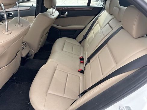 Used 2013 Mercedes-Benz E 350 4MATIC Sedan image 11