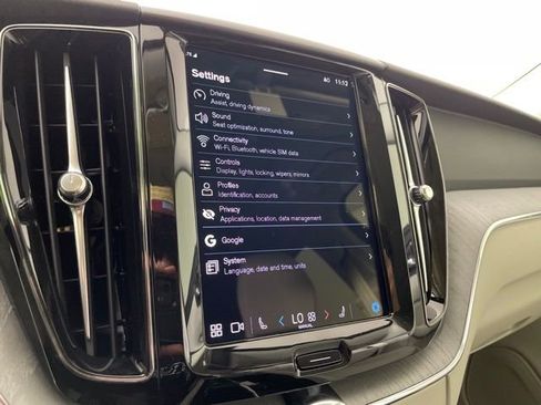 Certified 2024 Volvo XC60 T8 Plus w/ Protection Package image 24