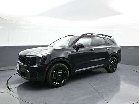Certified 2024 Kia Sorento SX image 10
