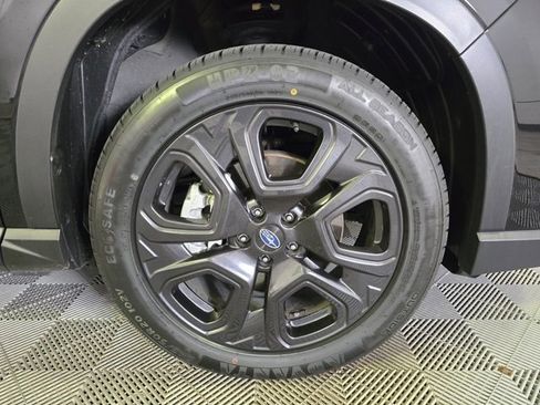 Used 2023 Subaru Ascent Onyx Edition image 3