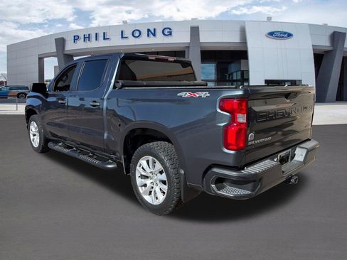Used 2019 Chevrolet Silverado 1500 Custom w/ Custom Value Package image 3