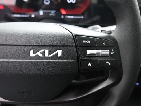 Used 2025 Kia K4 FWD image 14