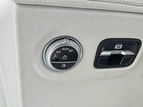 Used 2023 Mercedes-Benz EQS 450+ 4MATIC SUV w/ Exclusive Trim Package image 38