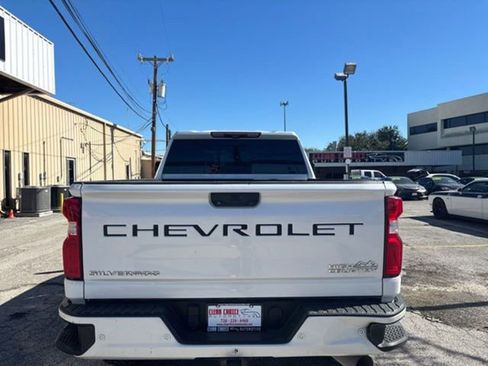 Used 2021 Chevrolet Silverado 2500 High Country w/ Z71 Off-Road Package image 6