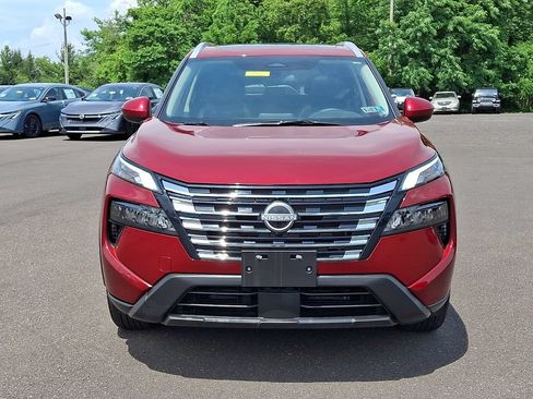 Certified 2025 Nissan Rogue SV w/ SV Premium Package AWD/4WD image 2
