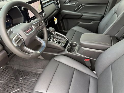 New 2026 GMC Canyon Elevation w/ Convenience Package image 8