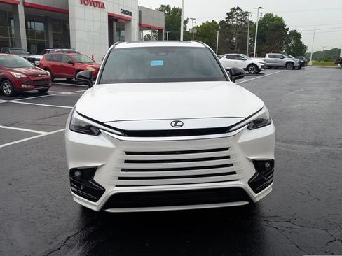 Used 2025 Lexus TX 350 AWD w/ Technology Package image 2