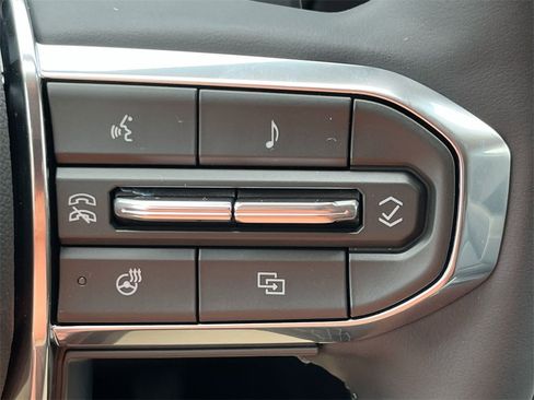 New 2026 GMC Terrain Denali w/ LPO, Floor Liner Package image 30