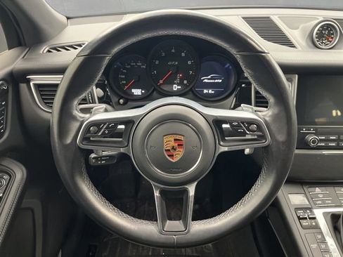 Used 2018 Porsche Macan GTS image 18