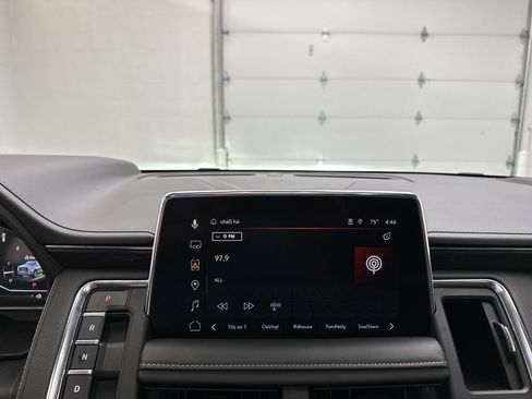 Used 2023 GMC Yukon AT4 w/ AT4 Premium Plus Package AWD/4WD image 37