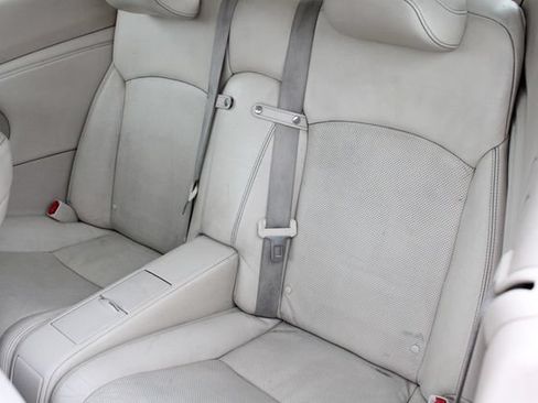 Used 2010 Lexus IS 350C RWD image 22
