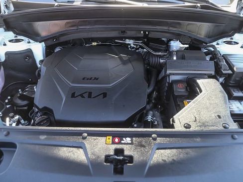 Used 2022 Kia Telluride LX AWD/4WD image 28