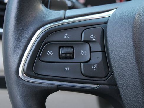 Used 2022 Buick Envision Avenir w/ Technology Package II image 13