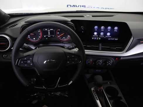 New 2026 Chevrolet Trax RS FWD image 18