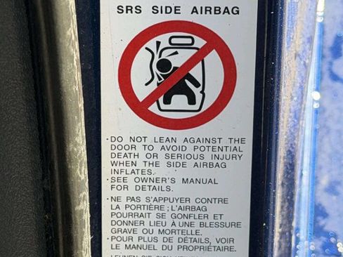 Used 2011 Toyota Prius Five image 17