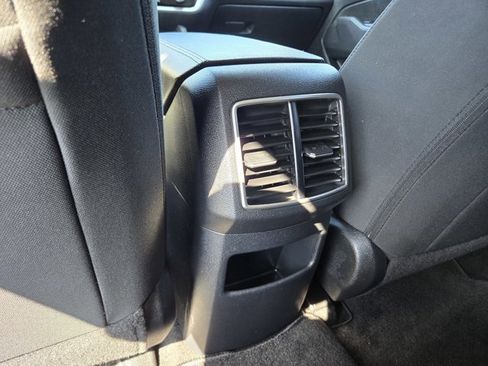 Used 2025 Kia Sportage LX image 28