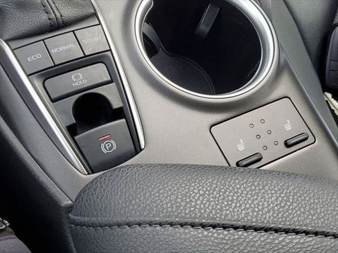 Certified 2024 Toyota Camry XLE w/ Cold Weather Package FWD image 31