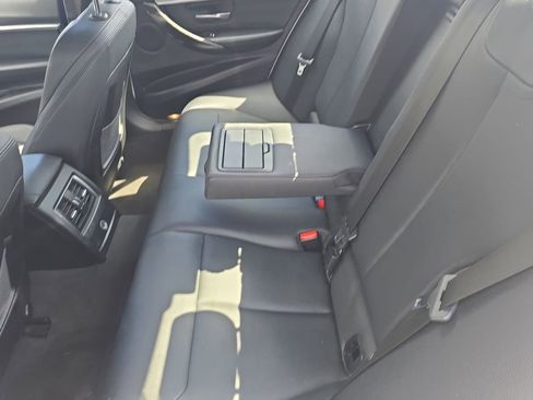 Used 2017 BMW 330i Sedan image 9