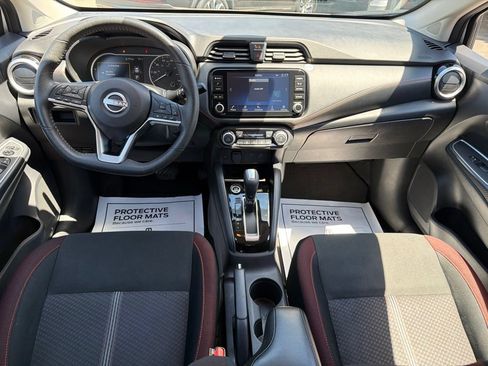 Used 2024 Nissan Versa SR FWD image 14